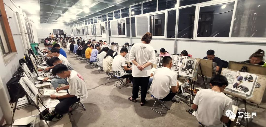 学生画室1.jpg
