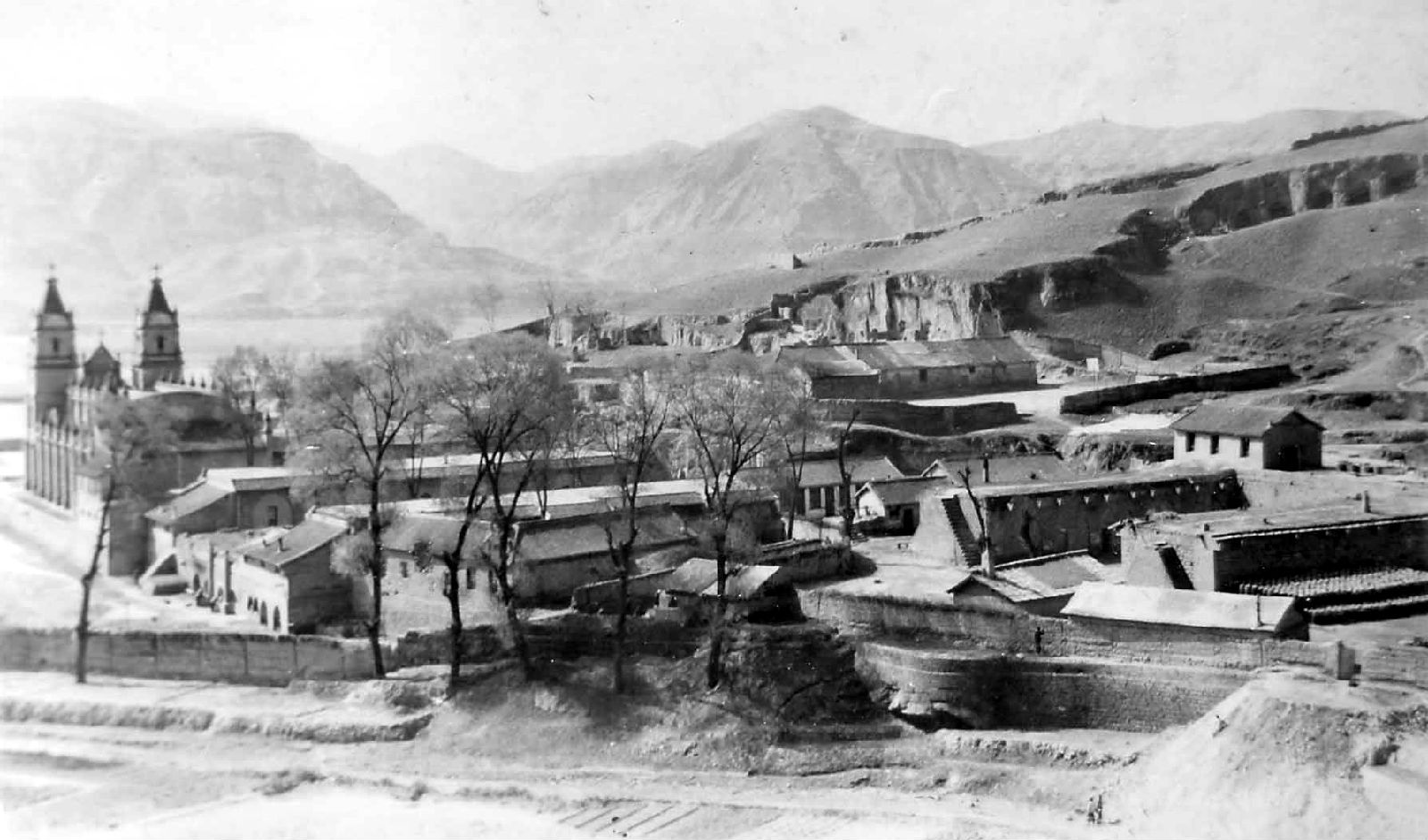鲁迅艺术学院.jpg